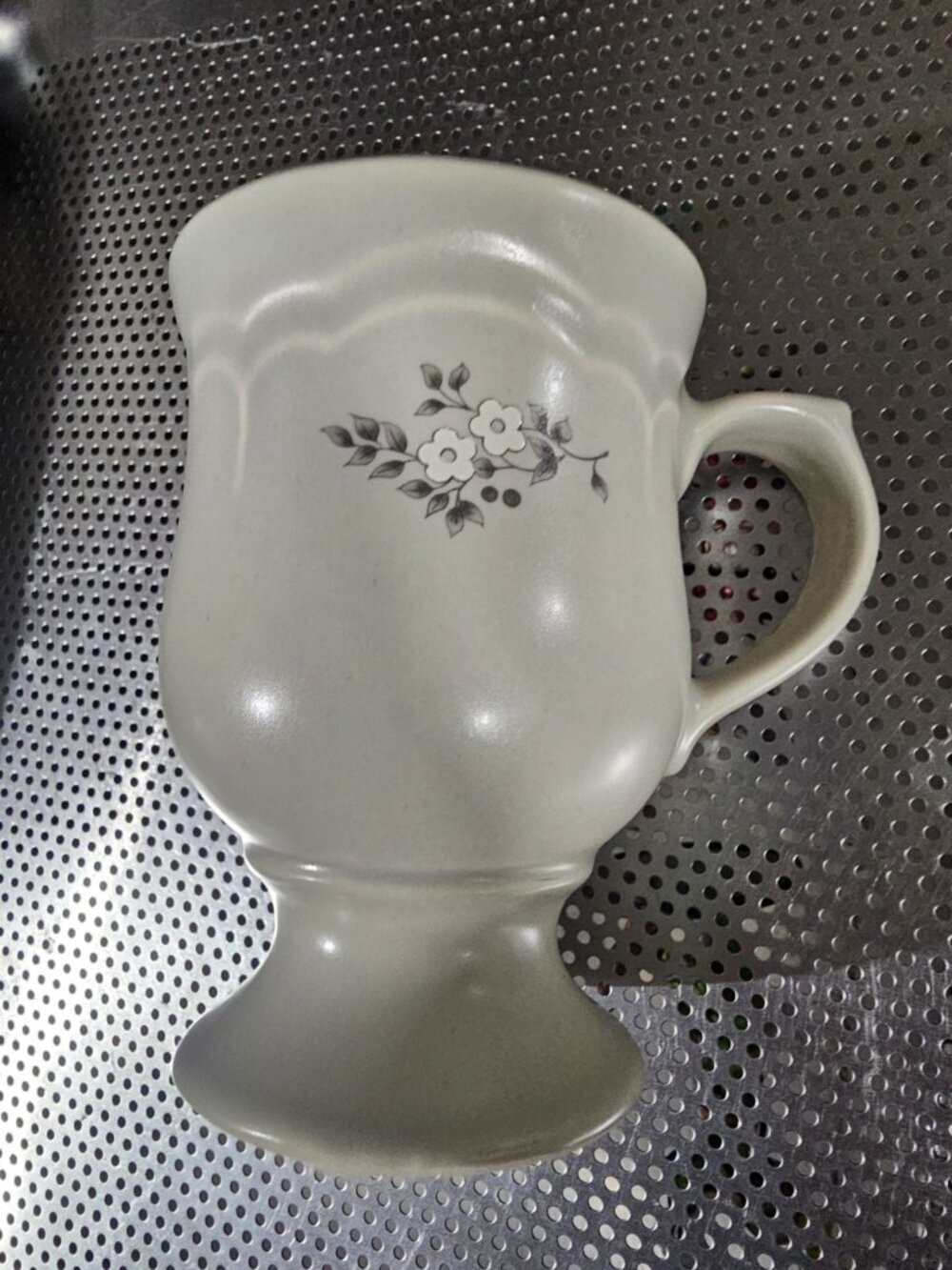 PFALTZGRAFF Retired 1984 Vintage HEIRLOOM Pedestal Stoneware Coffee Mug Floral